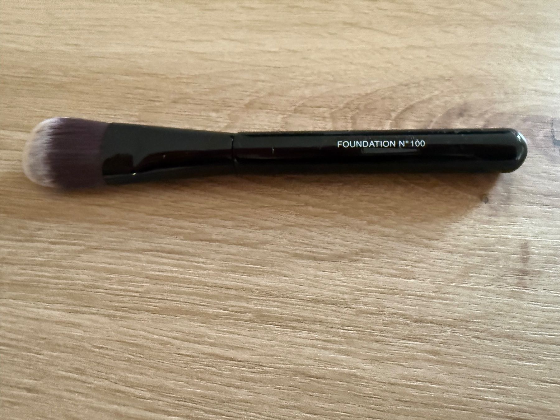 Make-up: Chanel Foundation Pinsel – Nuovo (secondo la descrizione) da Willisau venduto da dor_xp9g 1