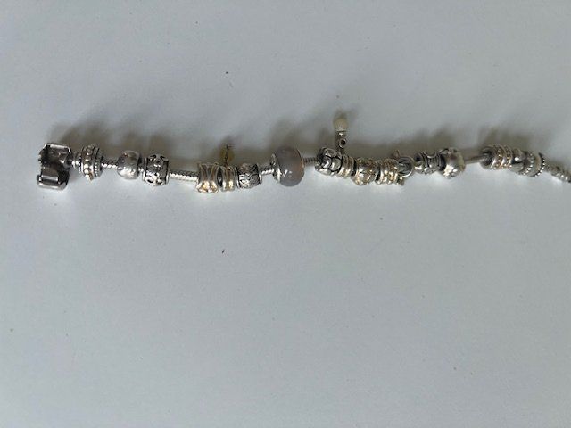 Armbänder & -reifen: Armband mit div. Anhänger, Neu! – Neu (gemäss Beschreibung) aus Walenstadt von ricamul 1