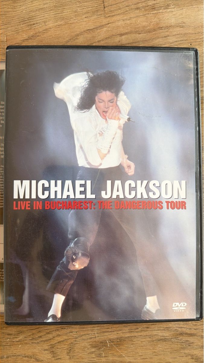 Alle DVDs: Michael Jackson Dangerous Tour DVD Used – Gebraucht aus Lugano von bad_2t9b