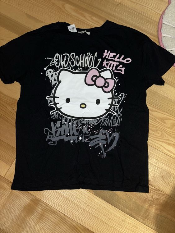 Hello Kitty tshirt (Neu (gemäss Beschreibung)) in Itingen für CHF 5 ...