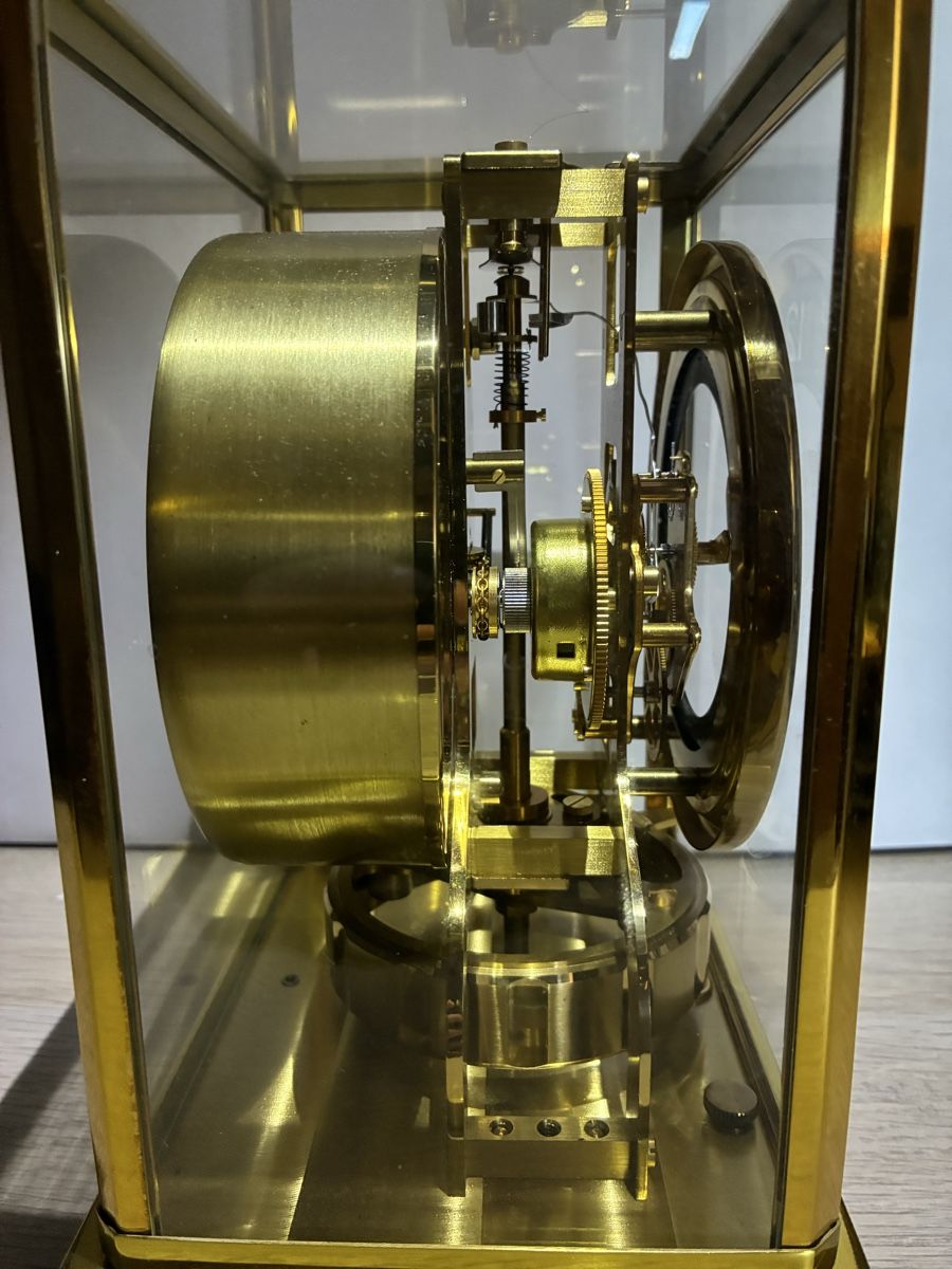 Jaeger-Lecoultre Stand- & Wanduhren: Jaeger LeCoultre Atmos Uhr Messing – Gebraucht aus Meggen von leo_rp6h 3
