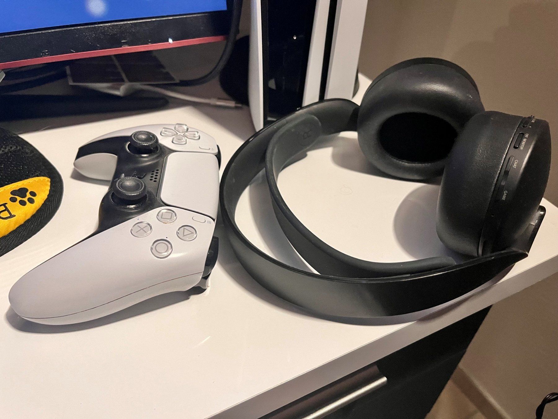Sony Konsolen: PS5 Komplettbündel mit Gamingmonitor – Gebraucht aus Schwerzenbach von Mister.T 1