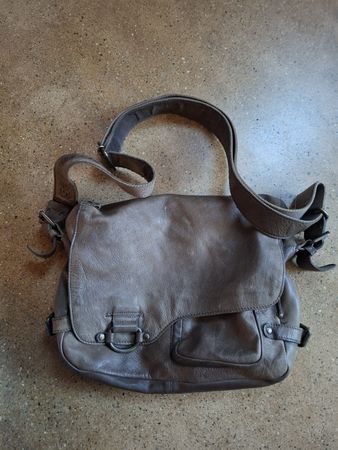 Umhängetasche aunts & uncles Leder braun, weiches Leder