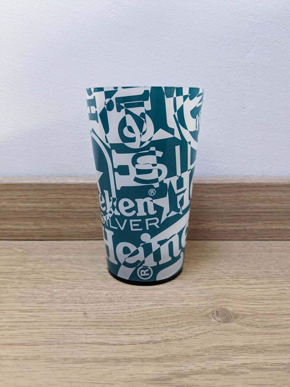 Contenitori & Simili: Heineken Silver Becher LED Becher - leuchtet – Usato da Winkel venduto da Kade50 1