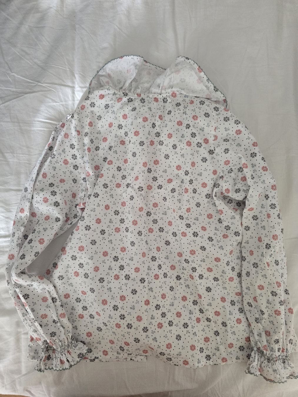 Camicette, T-shirt & Top: ZY Girl's Floral Button-Up Blouse  – Usato da bern venduto da gsh_2w9d 1