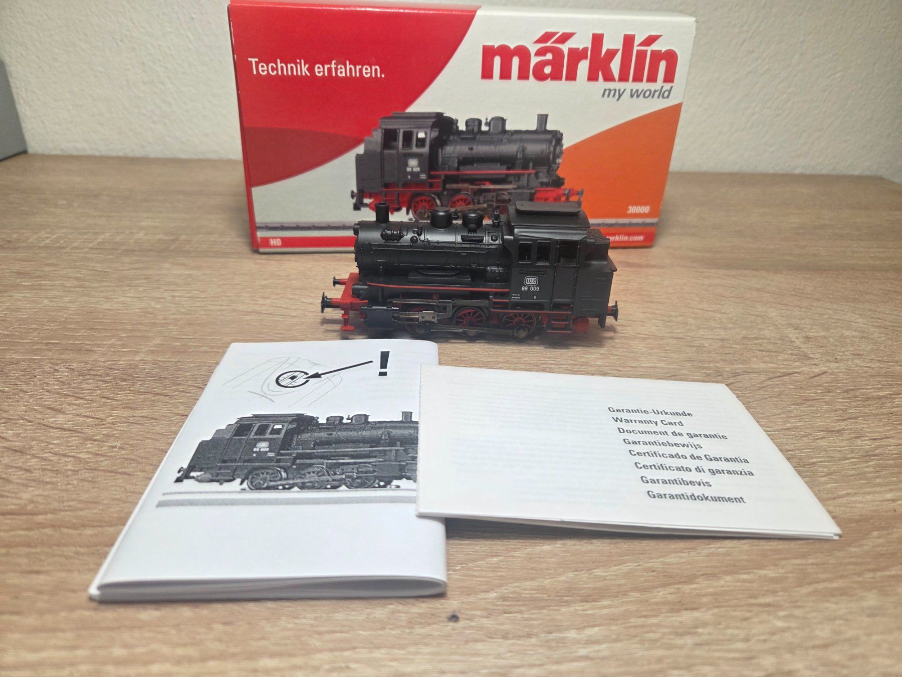 Märklin Modellini di ferrovie: Märklin 30000 Dampflok BR 89 DB Digital H0 – Nuovo e nell'imballaggio originale da St-Aubin-Sauges venduto da Lo_Go 5