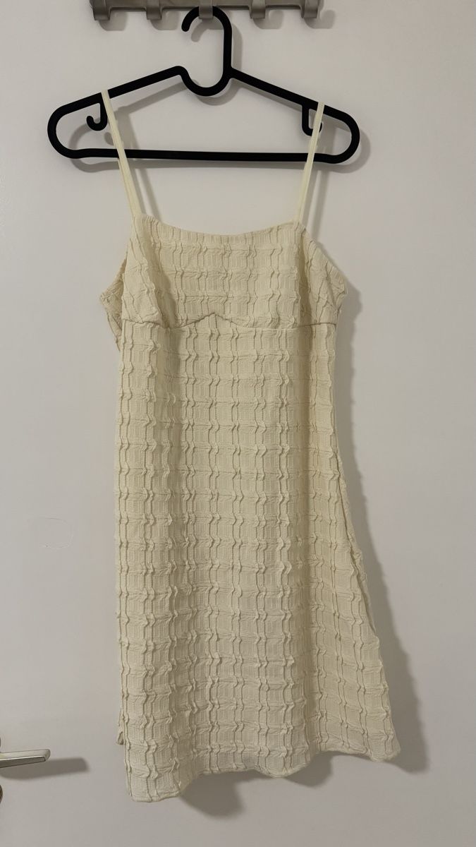 Kleider: Yellow dress – Neu (gemäss Beschreibung) aus Dübendorf von maf_6tqh