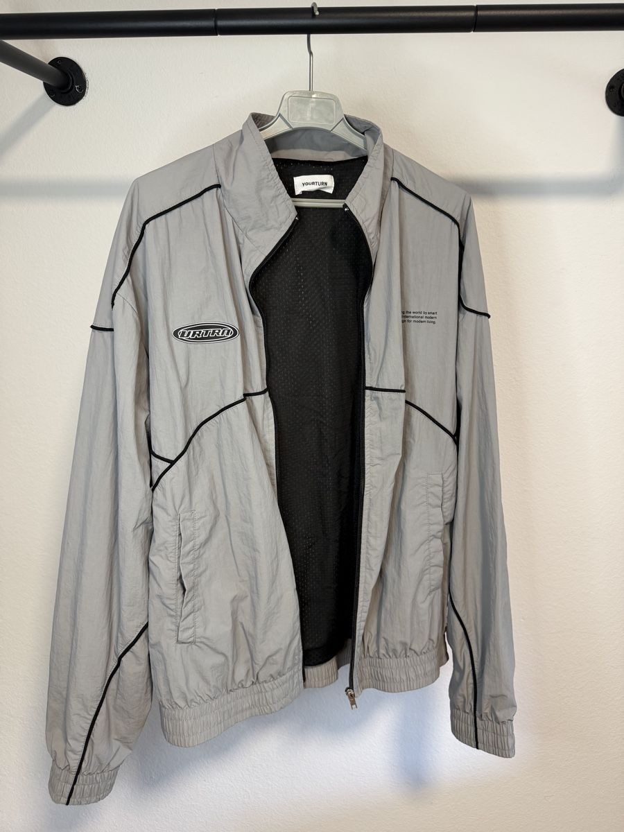 Giacche: Veste YOURTURN – Usato da Belfaux venduto da Cody 1