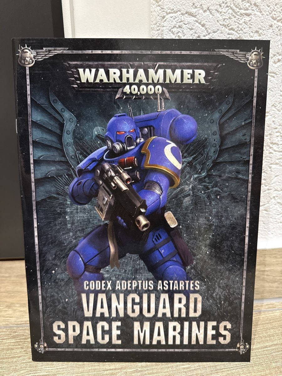 Libri: Codex Vanguard Space Marines V8 – Nuovo (secondo la descrizione) da Miécourt venduto da Dinedine9494