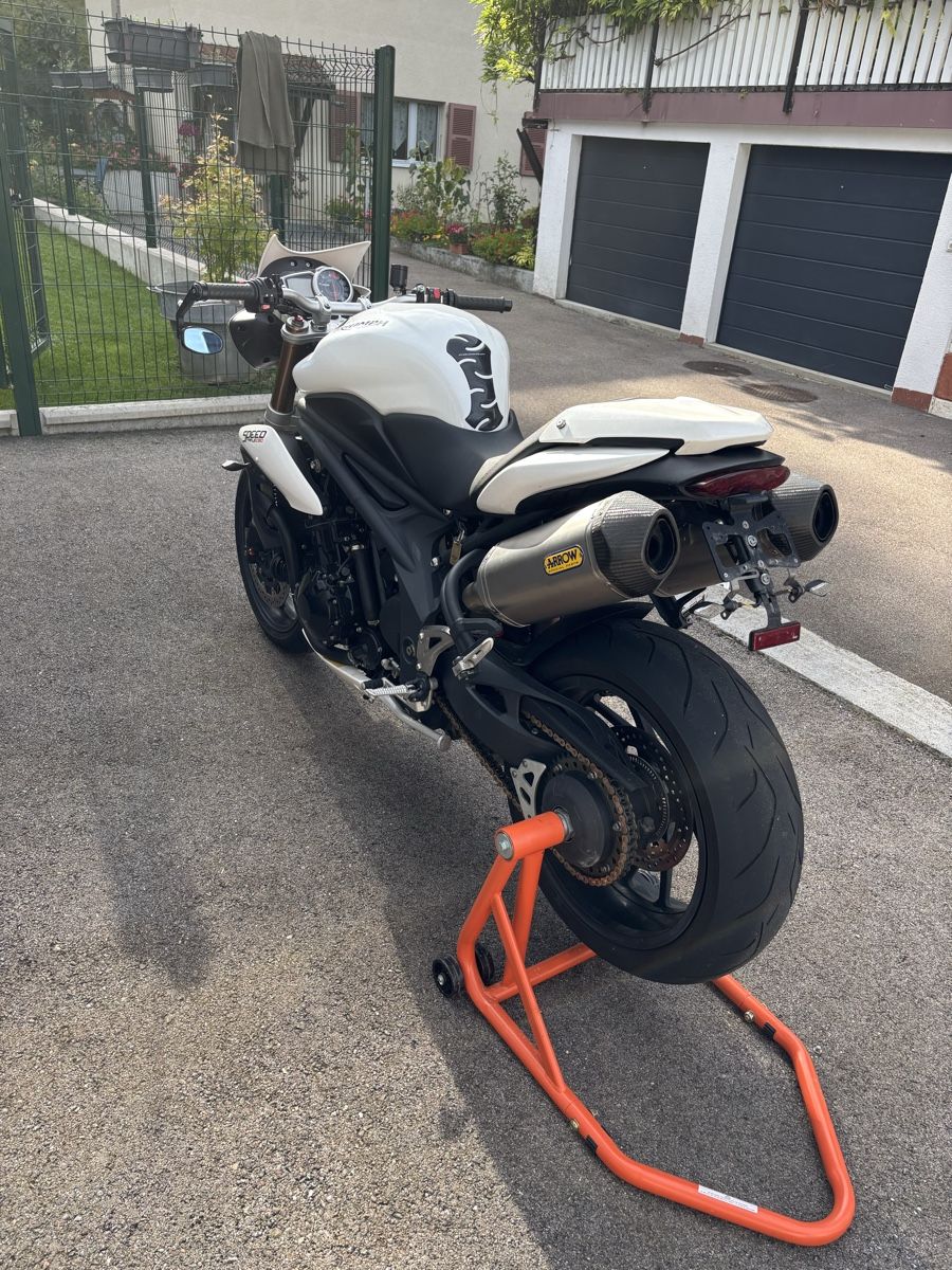 Strada: Triumph Speed Triple, 1050 cm3, expertisée! 2011 – Usato da Cornol venduto da mpp_xnj7