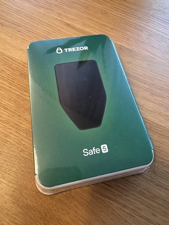 Tresor: Tresor Safe 5 – Neu und originalverpackt aus Zürich von ale_kbd9 1