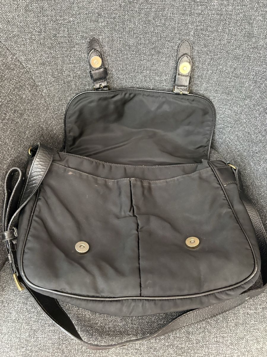 Prada Taschen für Damen: Vintage Prada Tasche Nylon Schwarz  – Gebraucht aus Nürensdorf von MXFOX 2