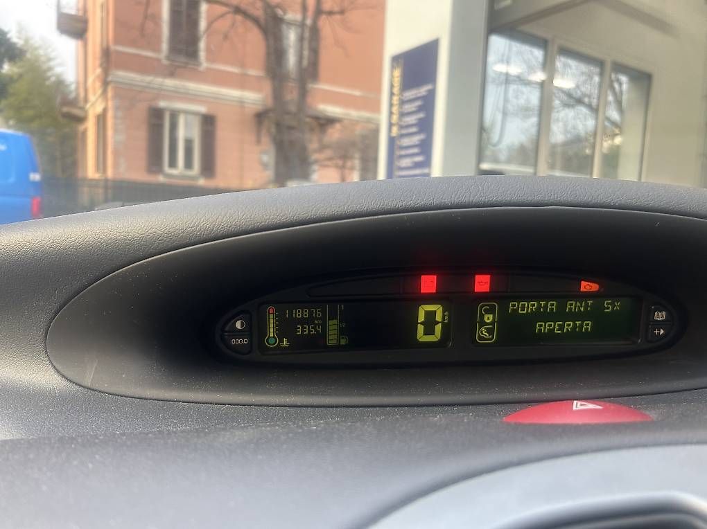 Autos: Citroën C4 – Gebraucht aus Balerna von exp_55ly 4