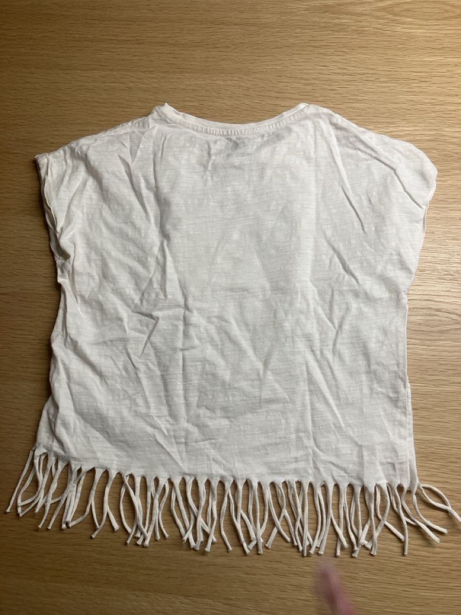 C&A Blusen, T-Shirts & Tops: T-Shirt Gr.140 – Gebraucht aus Wermatswil von Nahele 2