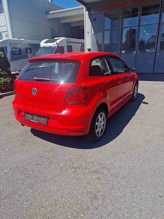 VW Autos: VW Polo – D'occasion à Baar par ver_z7lm 7