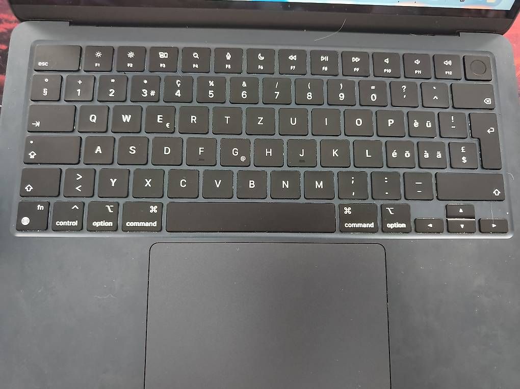 Portables: MacBook air 2022 – D'occasion à Minusio par natpag 3
