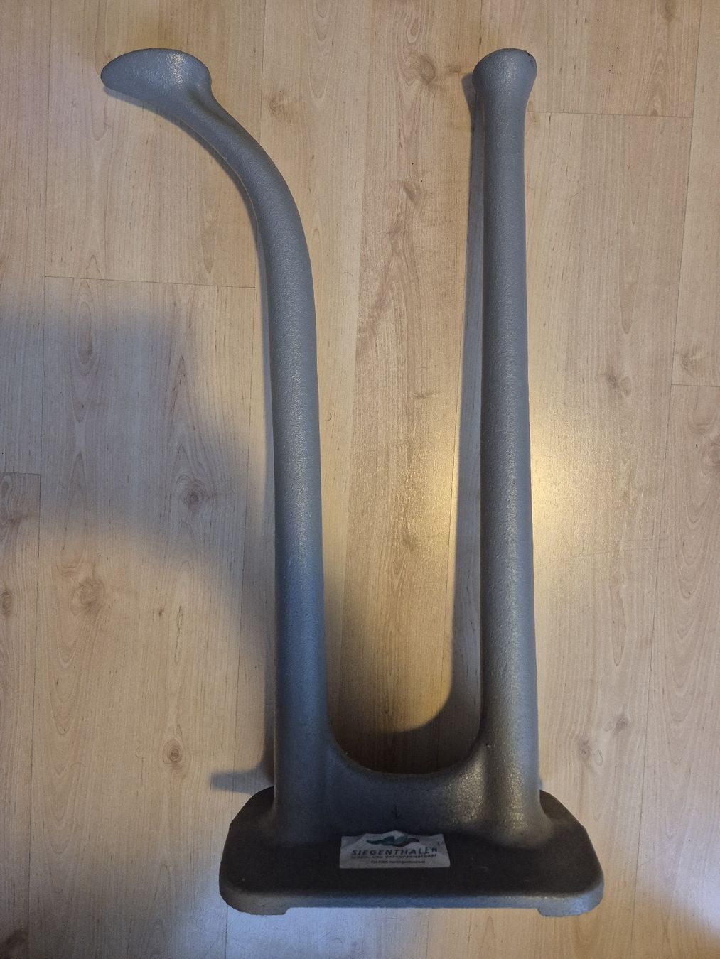 Attrezzi da lavoro: Schuh Amboss 65 cm hoch mit Hammer – Usato da Niederwil SO venduto da Albatros59
