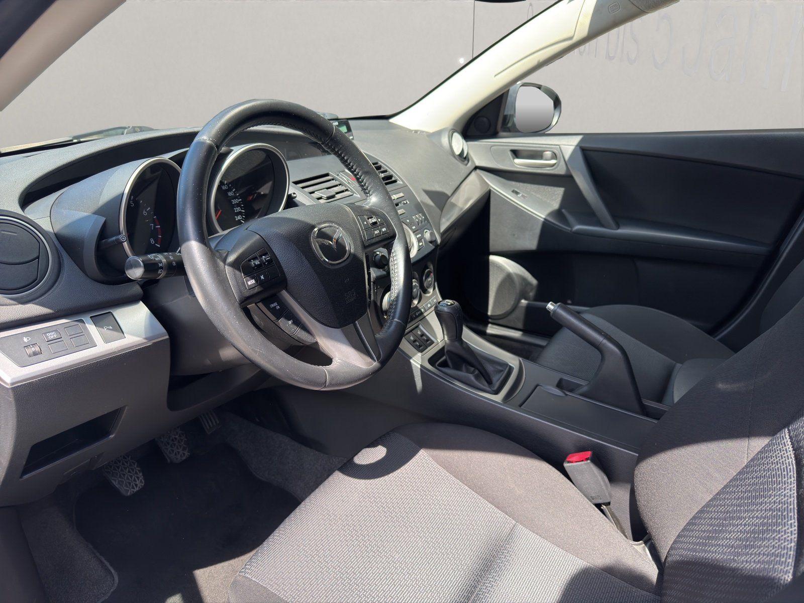 Mazda Automobili: Mazda 3 1.6 Exclusive Plus mit MFK 06.11.2025 – Usato da Ebikon venduto da Garage-Bolzern-Koch 2
