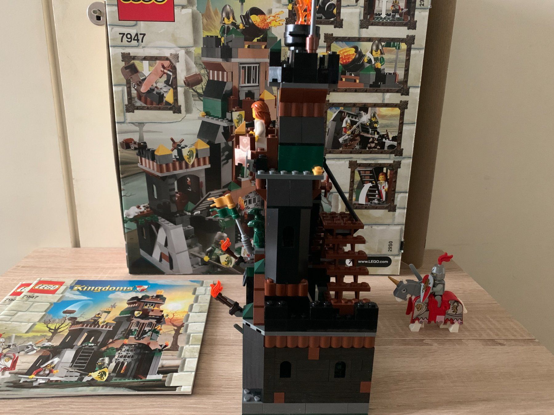 Lego Kit di costruzioni: LEGO Ritter 7947  Prison Tower Rescue – Usato da Basel venduto da Don-Angel 3
