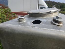 Oil- oder Dieseltank