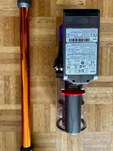 Dyson Aspirapolveri & Accessori: Dyson V10 Submarine – Usato da Winterthur venduto da The_Dragonfly 3