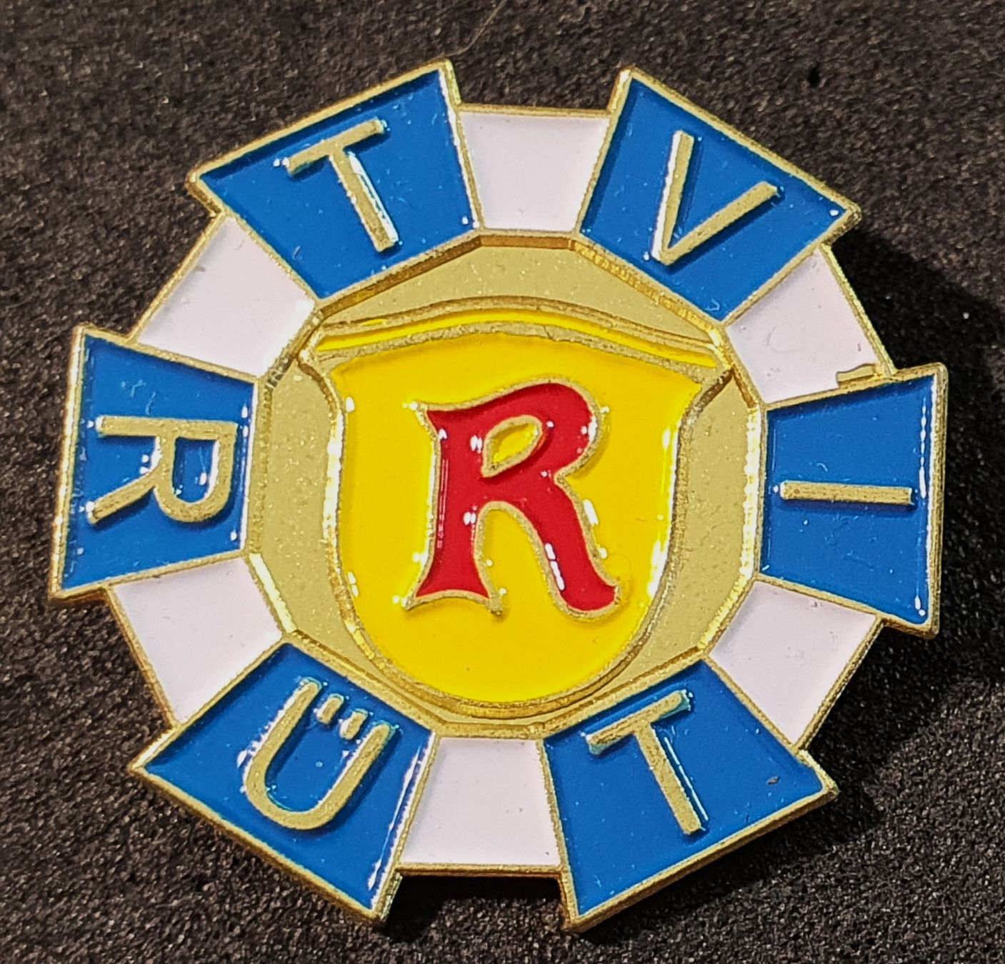 Placchette & Badge: BB598 - Pin Gemeindewappen R  TV RÜTI – Usato da Reinach BL venduto da Boston-Verkauf