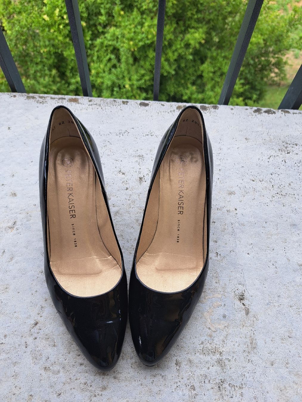 Kaiser Damenschuhe: schwarze Pumps Peter Kaiser – Gebraucht aus Balgach von pau_7nkk