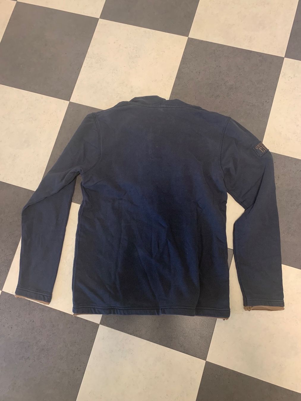 Pullover & Sweatshirts: Pullover – Gebraucht aus Luzern von Boudin03 4