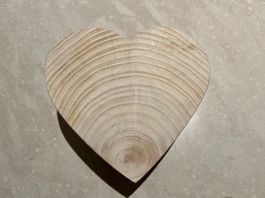 Holzherz, Kirschbaumholz, Handarbeit