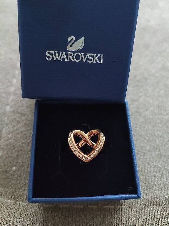 Swarovski Anelli: Swarovski Ring 52 – Nuovo e nell'imballaggio originale da Hochdorf venduto da Berry005