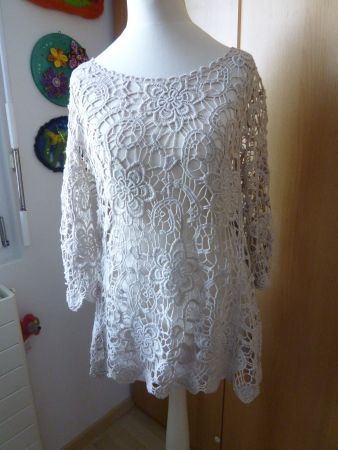 beiges Spitzen-Häkeloberteil im Boho-Stil florale Muster S/M