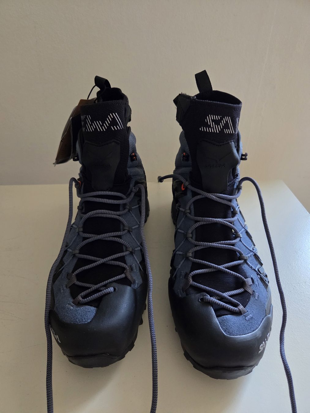 Herrenschuhe: Salewa Wanderschuhe MID GTX Grösse 42.5 neu – Neu und originalverpackt aus Basel von Mountainfreak 1