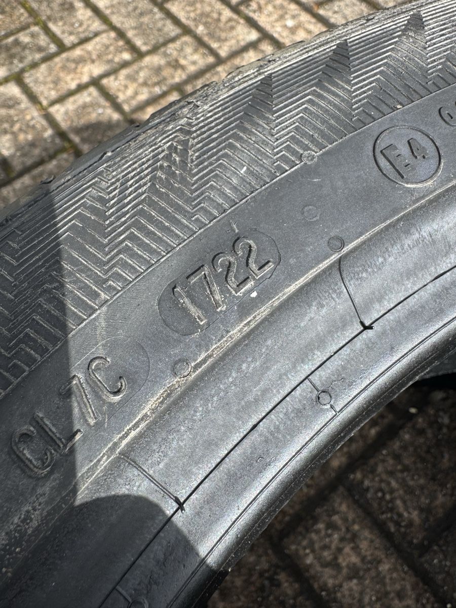 Pneus & Kompletträder: 225/45R18 Sommerpneu – Neu (gemäss Beschreibung) aus Aristau von 020214 2