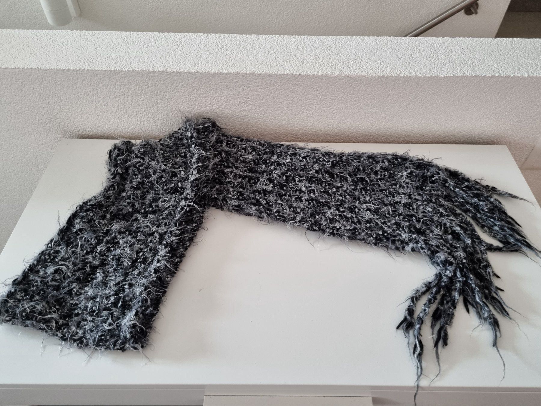 Autres vêtements fille: Scarf – D'occasion à Mendrisio par ann_d9pf 2