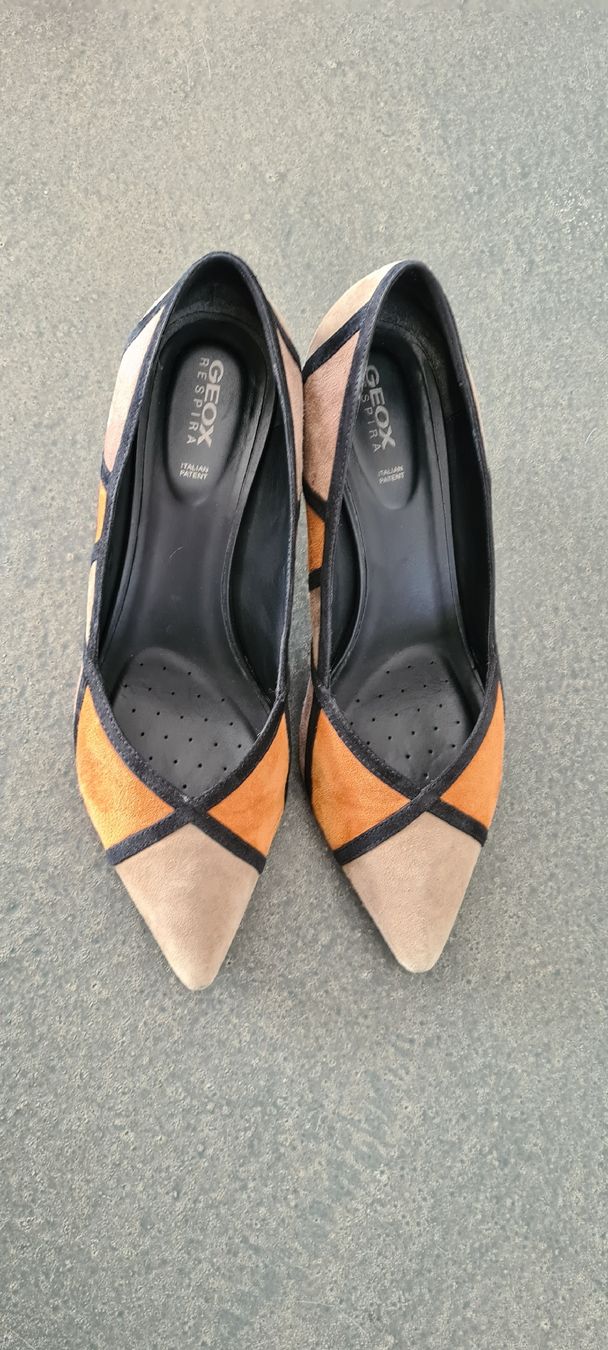 Geox Chaussures femmes: Geox Pumps Gr. 40 Wildleder – D'occasion à Grüningen par Highclere