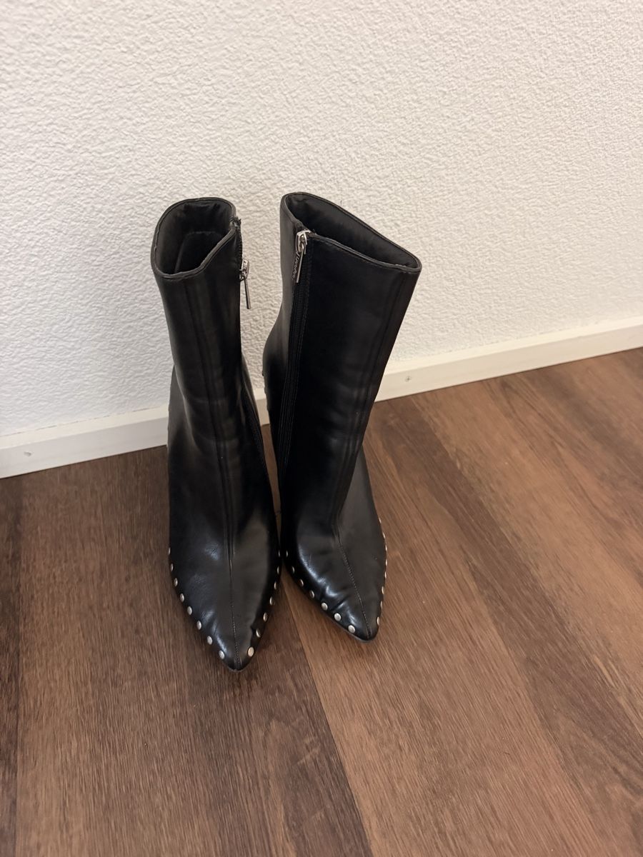 Chaussures femmes: Schwarze Stiefel – Neuf (Voir description) à Frauenfeld par mus_wh2x 1