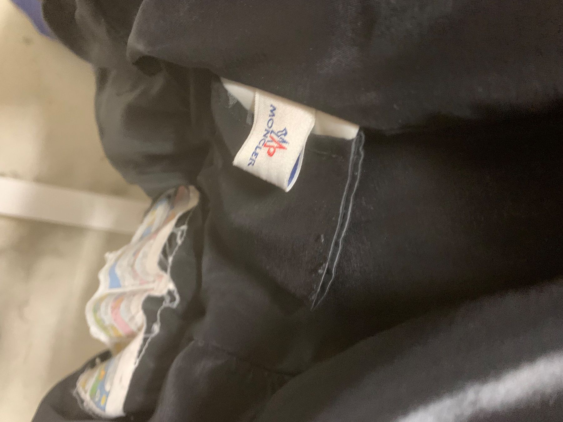 Moncler Giacche: Jacke Moncler Gr. 36 schwarz – Usato da Kaltbrunn venduto da Modern 6