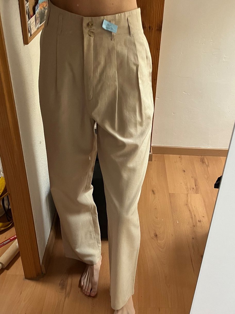 Pantaloni: Business Hose 36 tailliert beige – Usato da Riet (Neftenbach) venduto da kim_gfw6 7