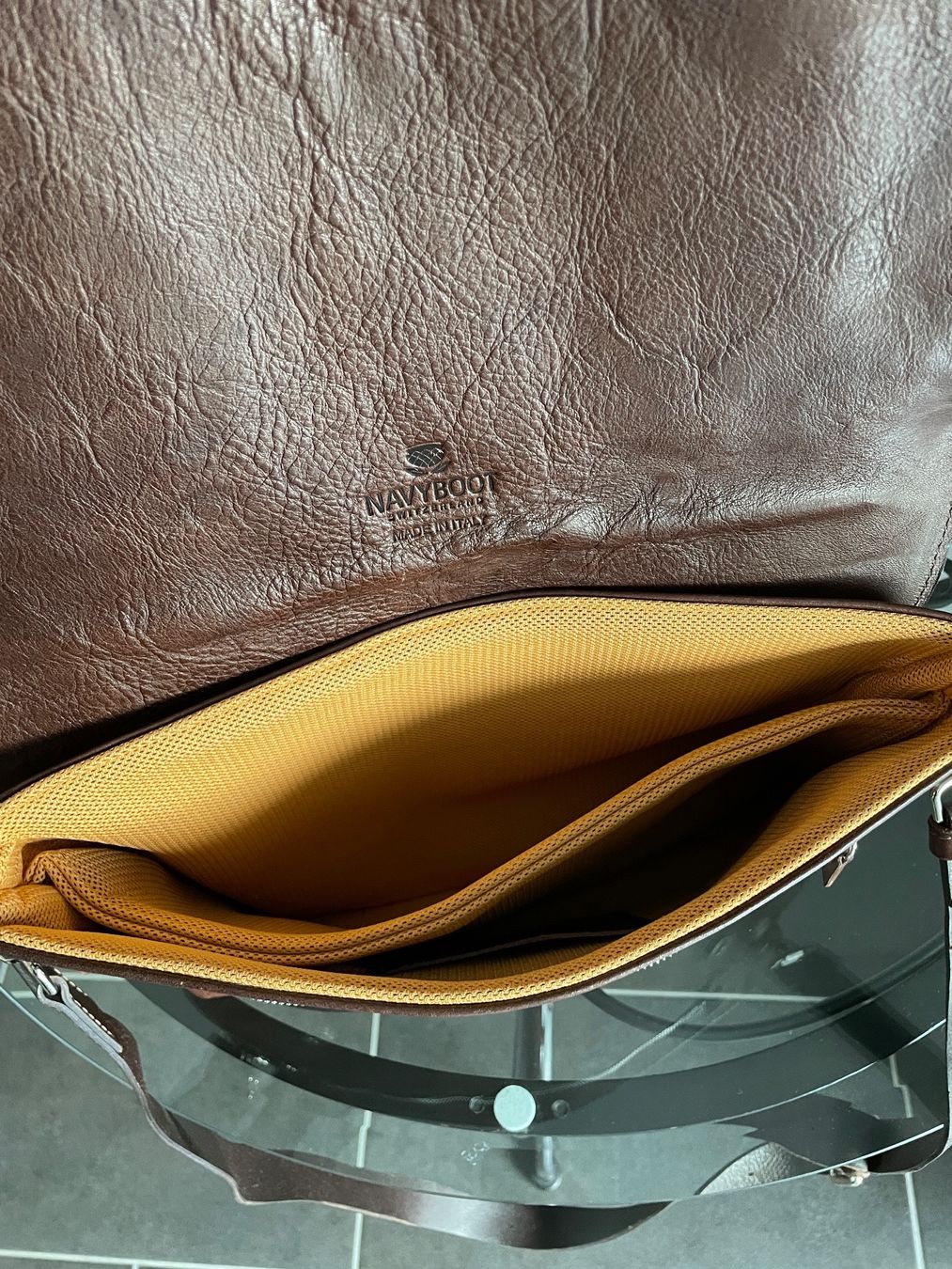 Navyboot Borse: NAVYBOOT MAN BAG – Usato da Niederlenz venduto da bul_m9x7 3
