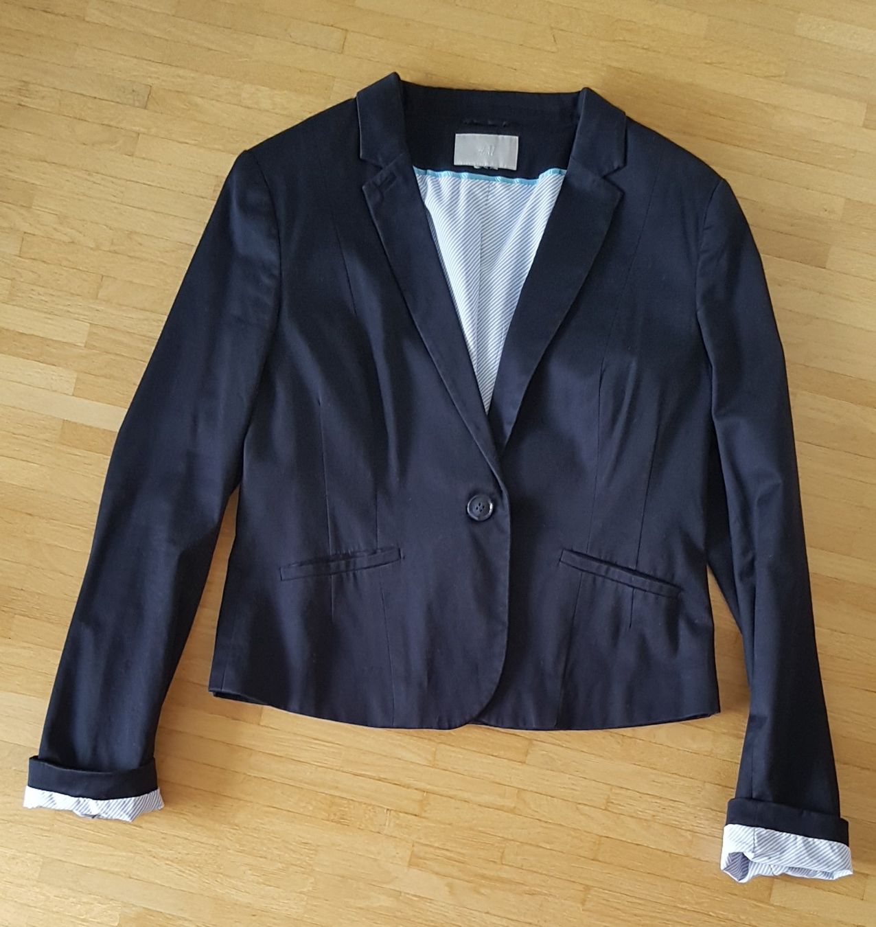H&M Jacken: Blazer bleu marine – Neu (gemäss Beschreibung) aus Le Mont-sur-Lausanne von olatiu