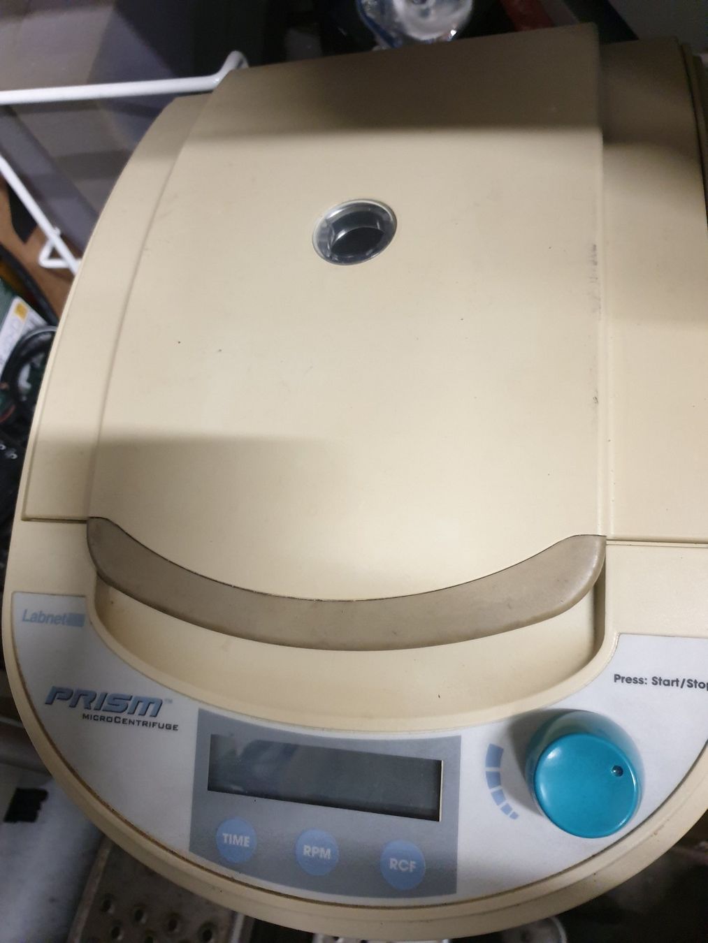 Toutes les machines: Labnet Prism Centrifuge C2500 – D'occasion à Ecublens VD par Netfinity 1