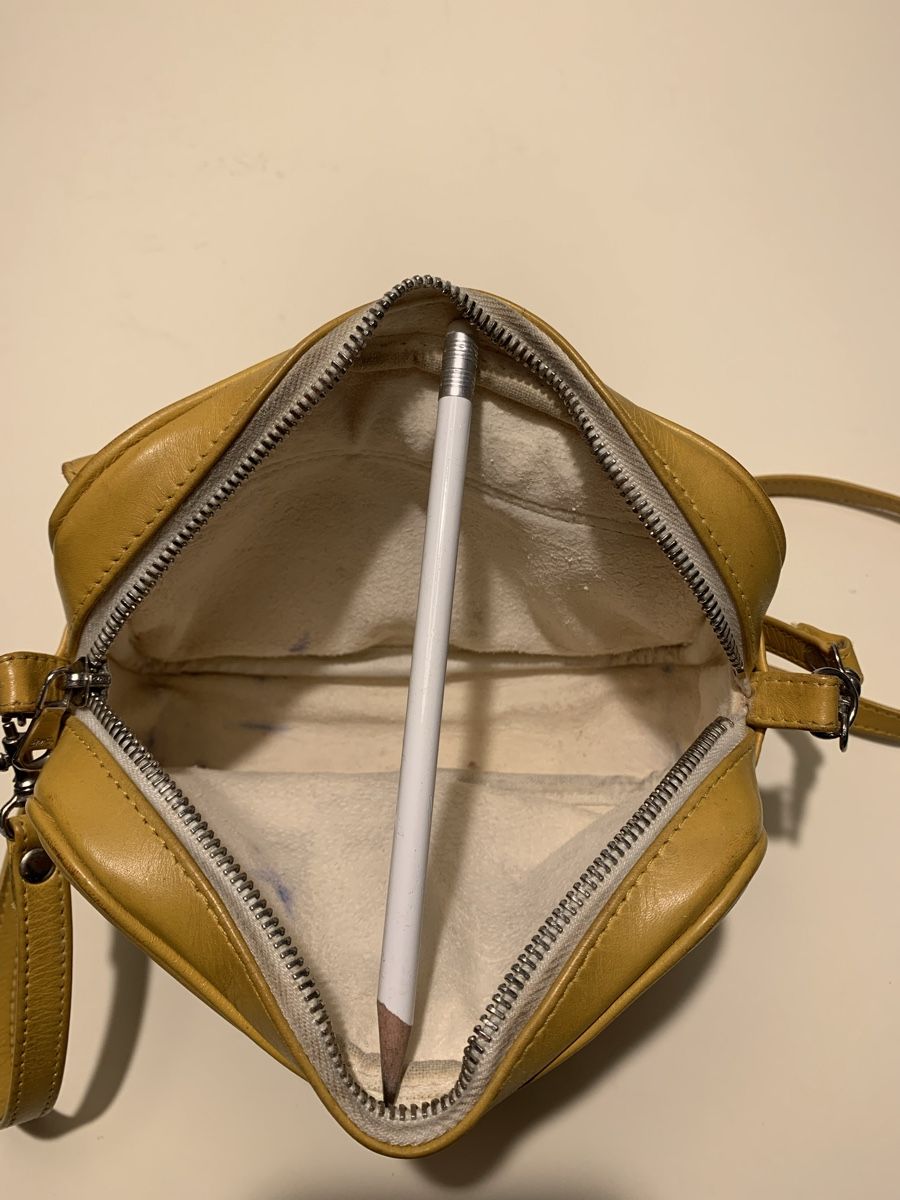 Taschen für Damen: Sac vintage COURREGES – Gebraucht aus Veytaux von Latourelle 3