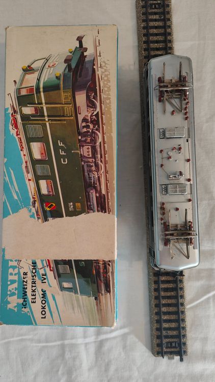 Märklin Modelleisenbahnen: Märklin 3050, Ae 6/6 Solothurn 11414, WS, Analog – Gebraucht aus Thun von bis_mg82 3