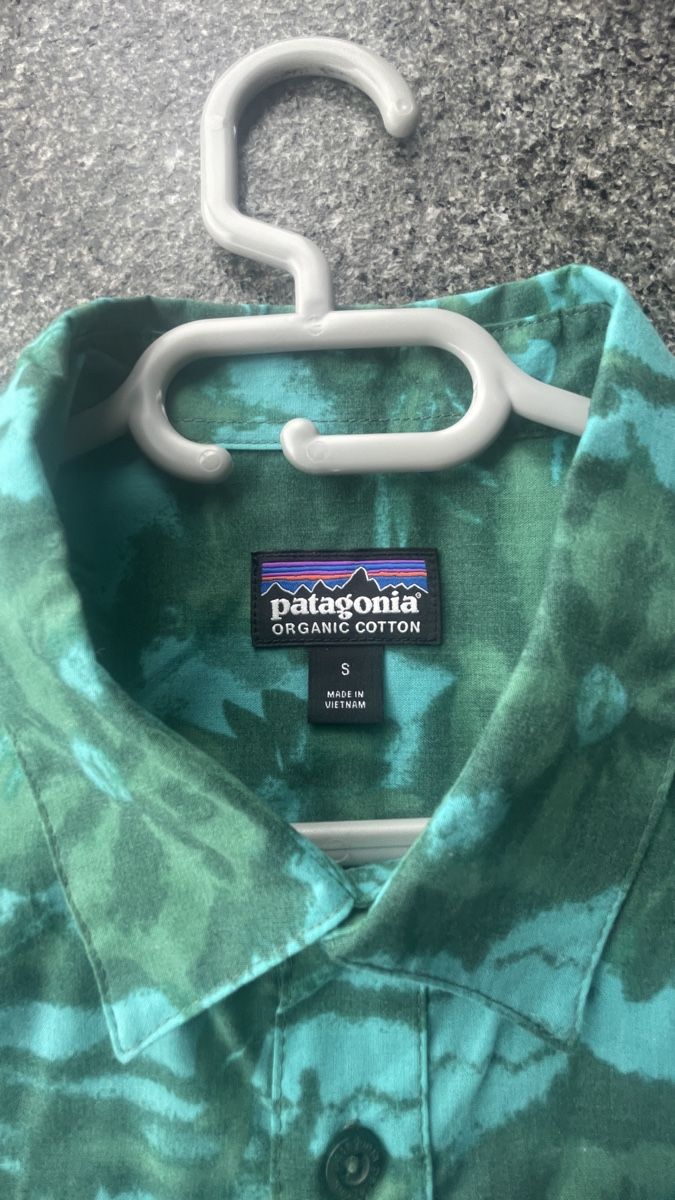 Patagonia Hemden: Patagonia Hemd kurzarm Small Herren – Neu (gemäss Beschreibung) aus Küssnacht am Rigi von Bigwavesurfer 6