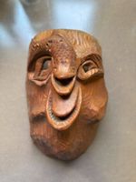 Handgeschnitzte Holzmaske – Dekoration