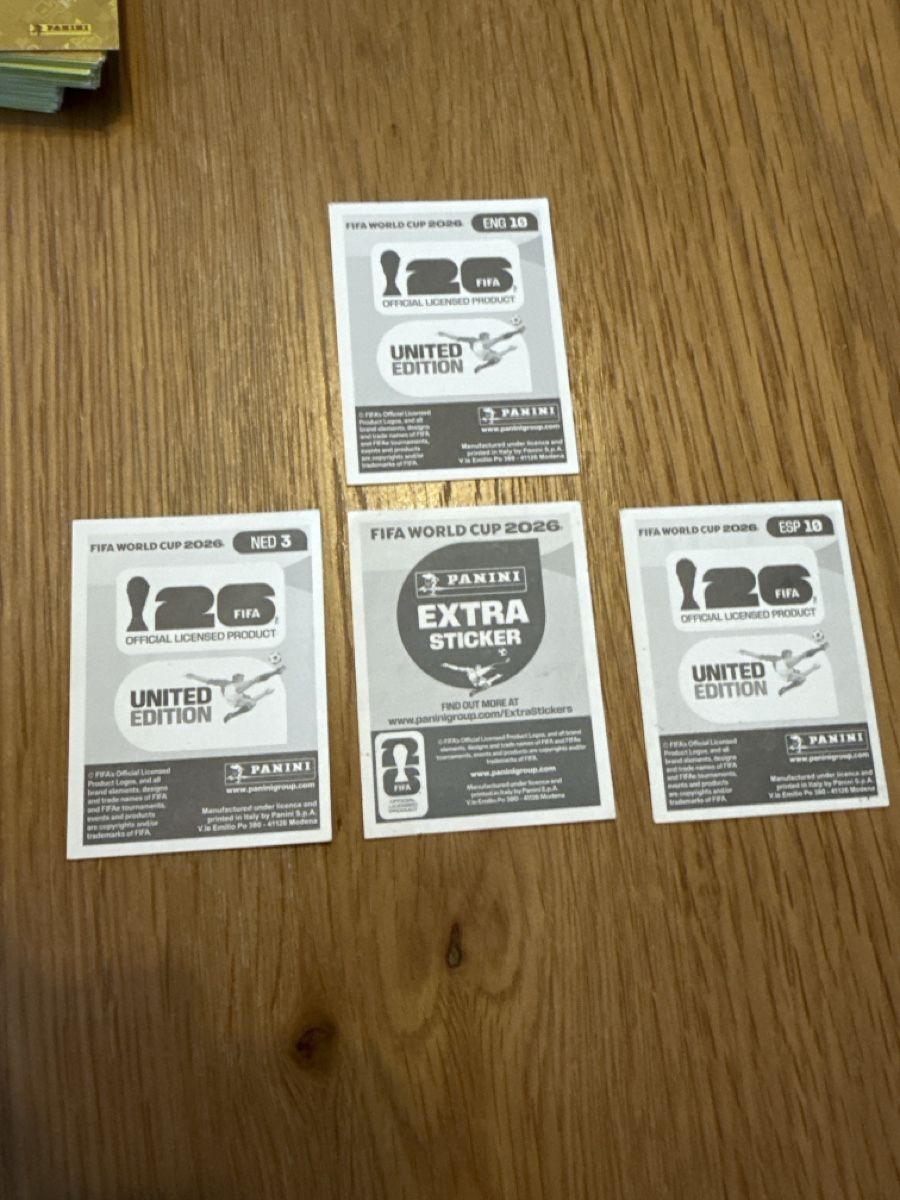 Panini Carte collezionabili: 4 2026 Panini Sticker 1extra Sticker  – Nuovo (secondo la descrizione) da Stein AG venduto da NadieB 1