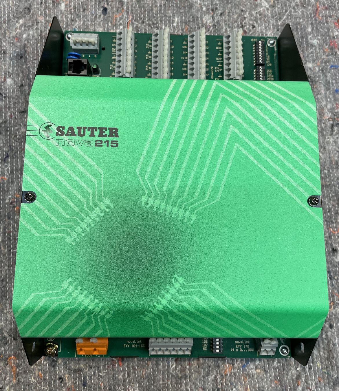 Sistema di controllo: Sauter Kompakt Automationsstation EYL215_F001 – Usato da Mörigen venduto da Q4