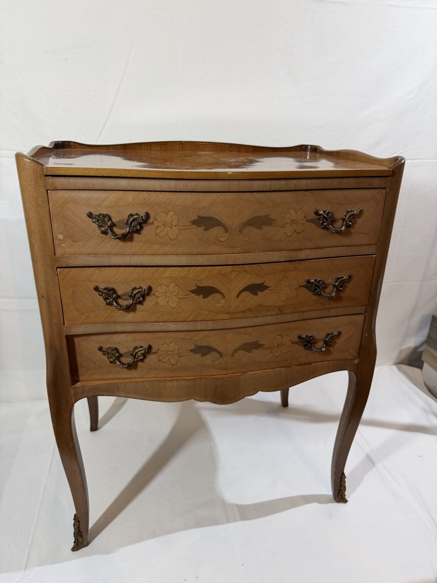 Commodes: Kommode mit 3 Schubladen, Holz  – D'occasion à Oberwil BL par Hariva