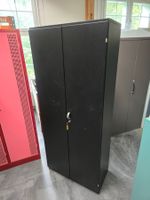 Lista Metallschrank mit 4 Tablaren 80x40cm H: 190cm ab 350.-