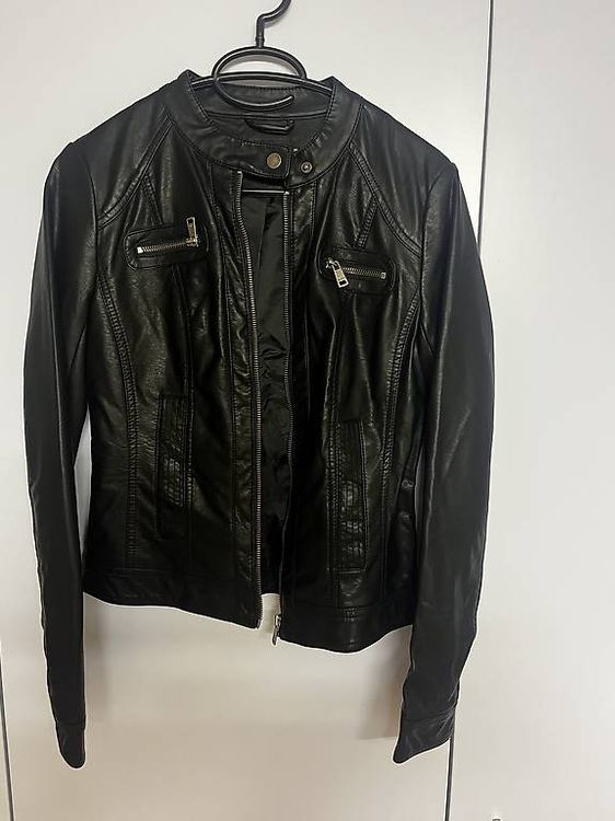 Vestes: Diverse Übergangs/ Leder Jacken – D'occasion à Schötz par Ninawyss99 2